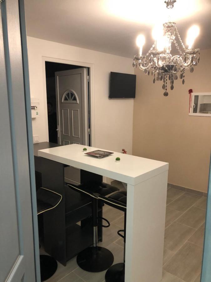 Stef Apartment Lunel-Viel